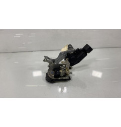 Serrure arriere droit TOYOTA AVENSIS VERSO