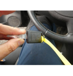 Leve vitre electrique avant gauche OPEL CORSA C