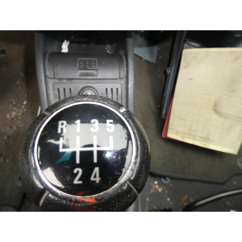Leve vitre electrique avant gauche OPEL CORSA C Photo n°12