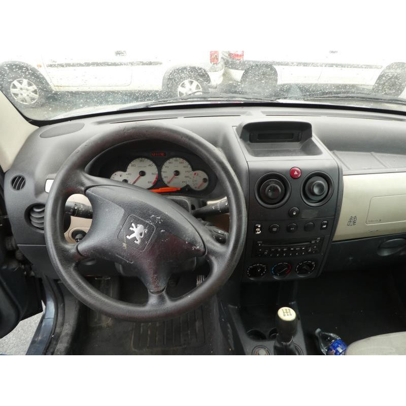 Poignee hayon PEUGEOT PARTNER 1 Photo n°5