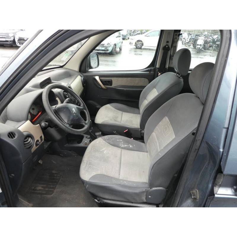 Poignee hayon PEUGEOT PARTNER 1 Photo n°9