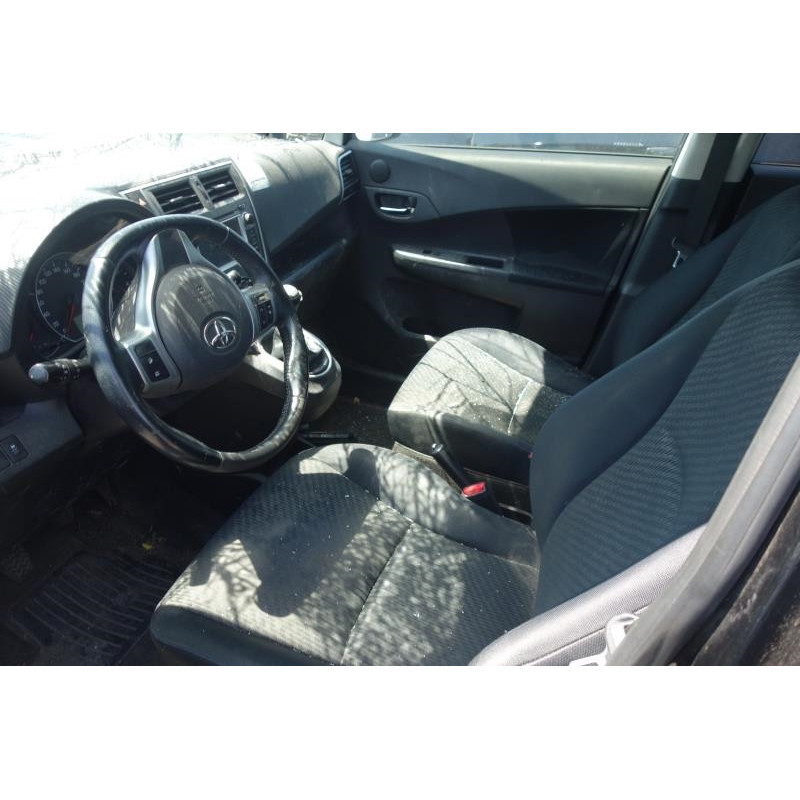 Neiman TOYOTA VERSO-S Photo n°13
