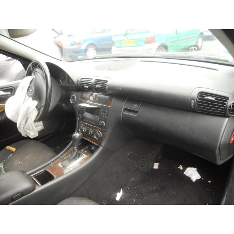Retroviseur interieur MERCEDES CLASSE C 203 Photo n°10
