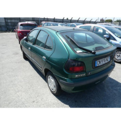 Moteur essuie glace arriere RENAULT MEGANE 1