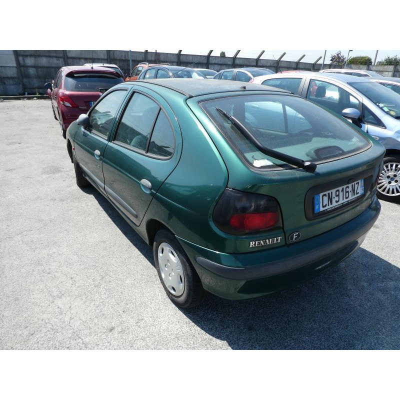 Moteur essuie glace arriere RENAULT MEGANE 1 Photo n°6