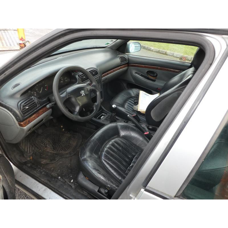 Poignee porte arriere droit PEUGEOT 406 Photo n°8