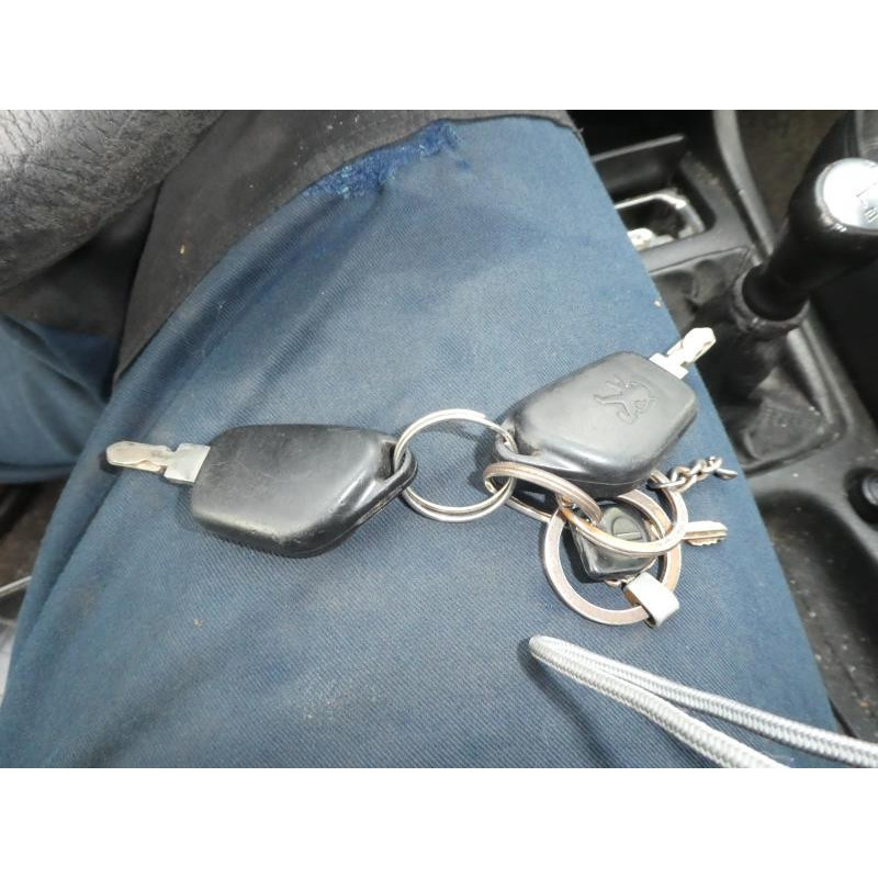 Poignee porte arriere droit PEUGEOT 406 Photo n°11