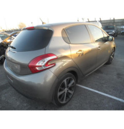 Rampe injection PEUGEOT 208 1
