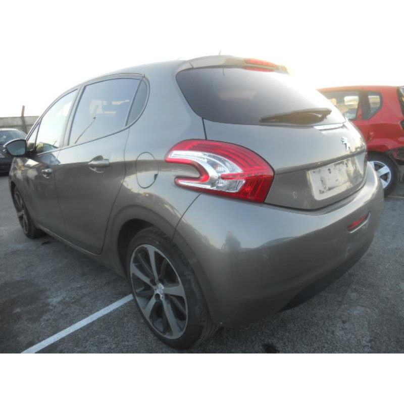 Rampe injection PEUGEOT 208 1 Photo n°9