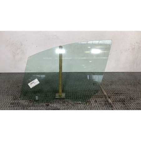 Vitre avant gauche OPEL MERIVA B
