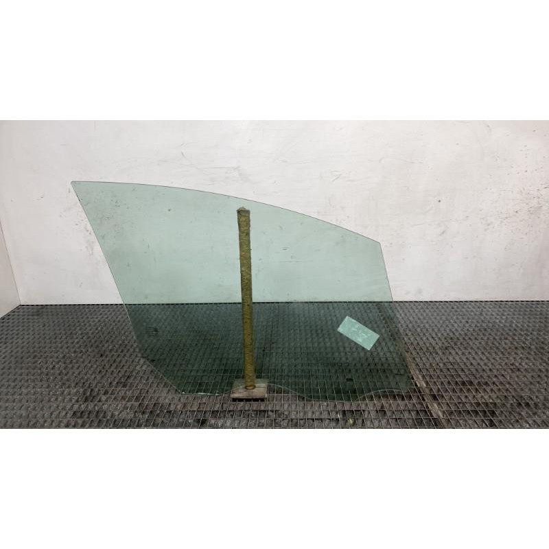 Vitre avant gauche OPEL MERIVA B Photo n°5