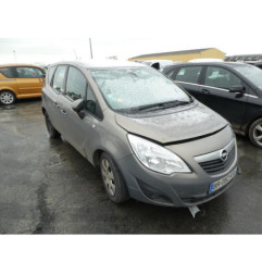 Vitre avant gauche OPEL MERIVA B