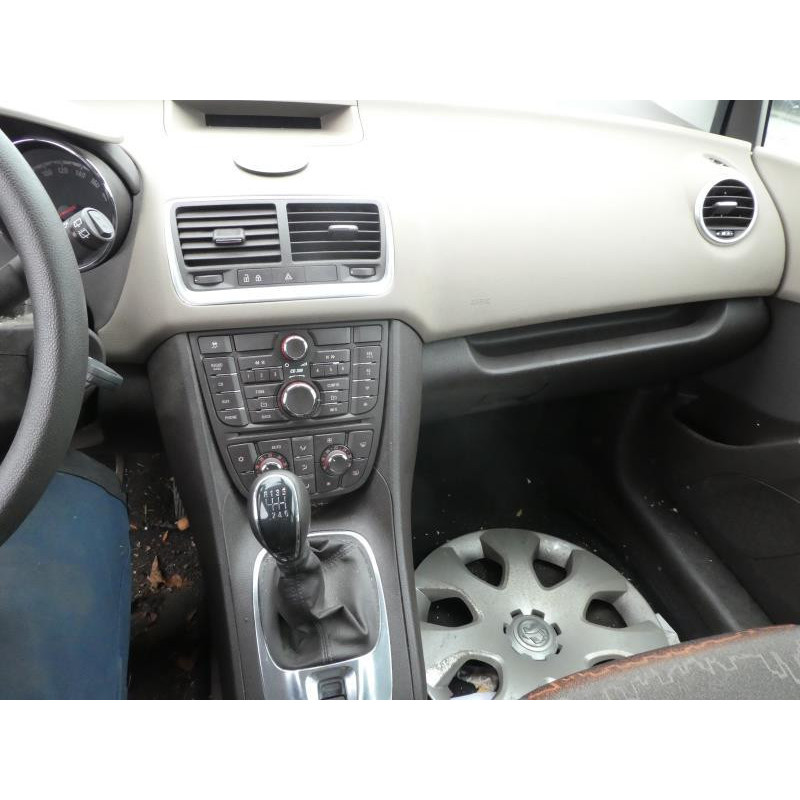 Ceinture avant droit OPEL MERIVA B Photo n°9