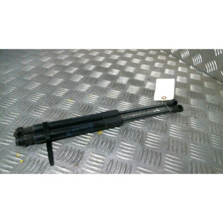 Verin de capot BMW X1 E84 Photo n°1