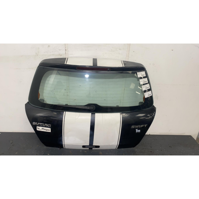 Malle/Hayon arriere SUZUKI SWIFT 3 Photo n°2