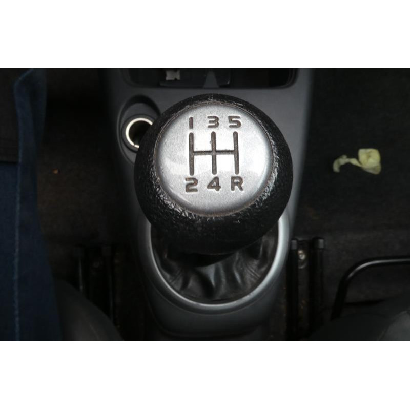 Etrier avant gauche (freinage) SUZUKI SWIFT 3 Photo n°10