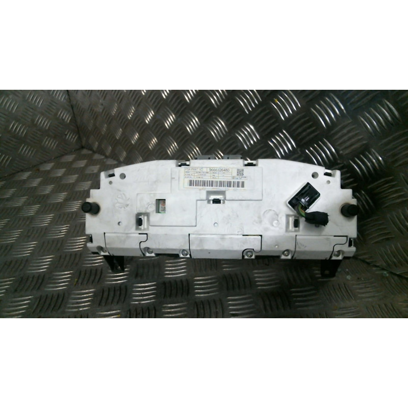 Compteur CITROEN C5 2 Photo n°2