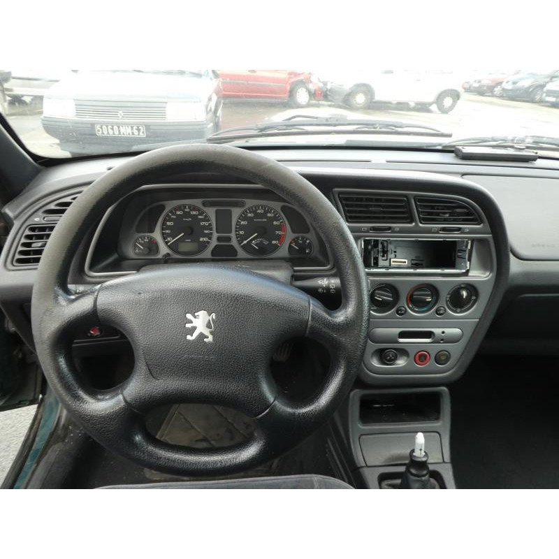 Poignee interieur avant droit PEUGEOT 306 Photo n°6