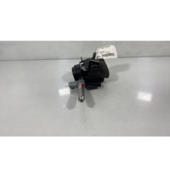 Pretensionneur de ceinture arriere gauche VOLVO C 30
