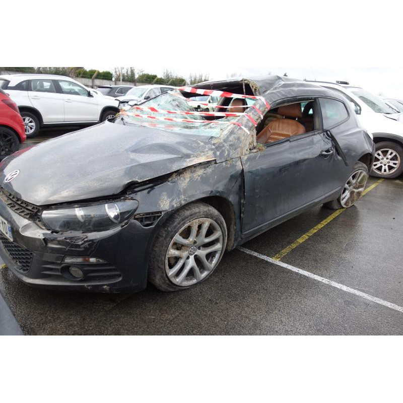 Verin de coffre VOLKSWAGEN SCIROCCO 3 Photo n°2