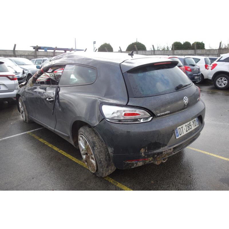 Verin de coffre VOLKSWAGEN SCIROCCO 3 Photo n°5