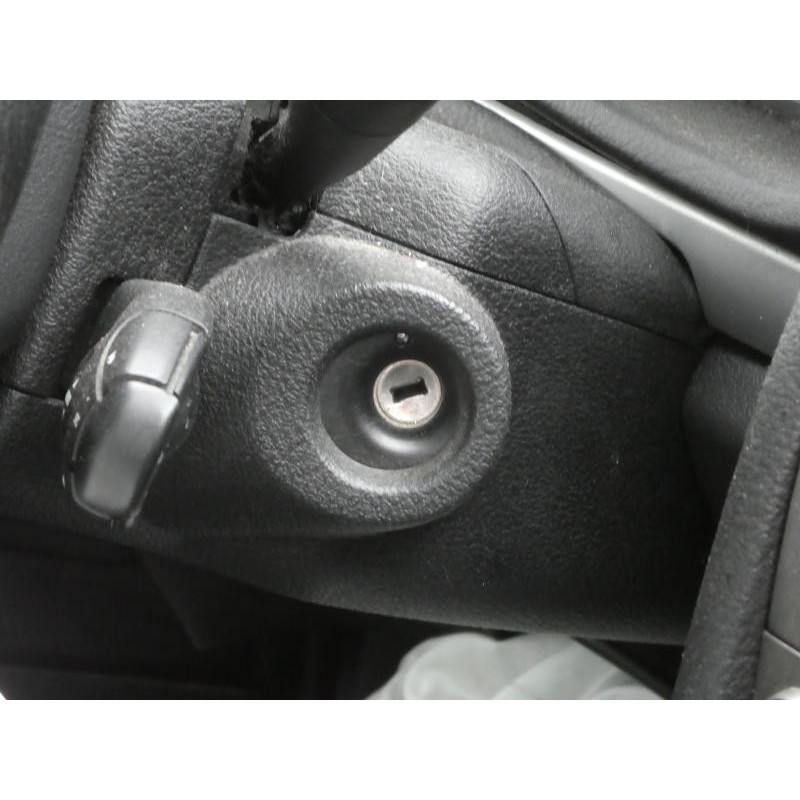 Porte avant droit PEUGEOT 407 Photo n°8