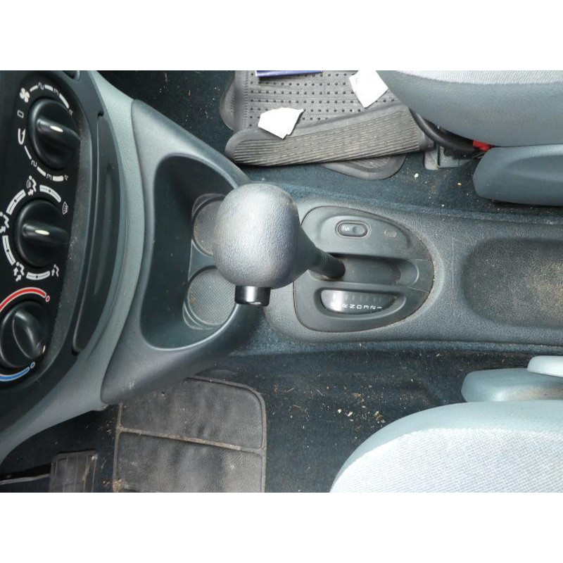 Verin de coffre RENAULT SCENIC 1 Photo n°6