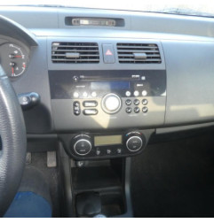 Porte avant droit SUZUKI SWIFT 3