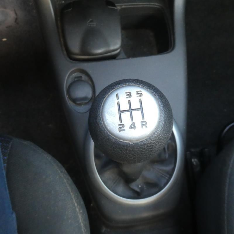 Porte avant droit SUZUKI SWIFT 3 Photo n°9