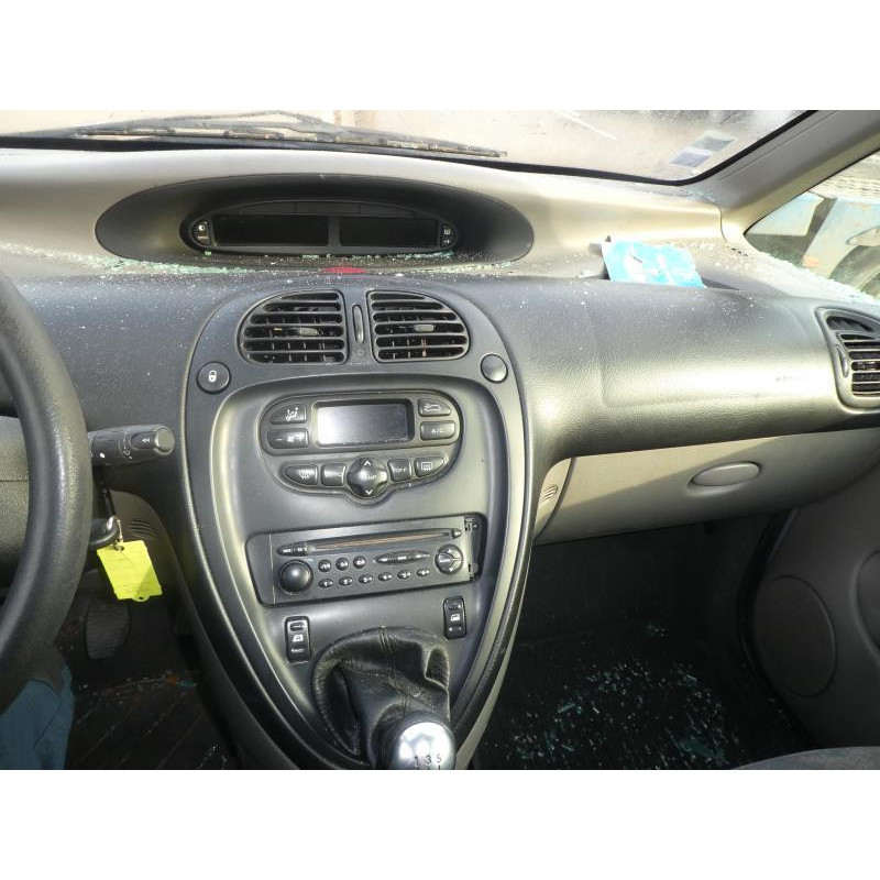 Face avant CITROEN XSARA PICASSO Photo n°3