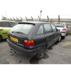 Serrure avant gauche OPEL ASTRA F