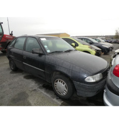 Serrure avant gauche OPEL ASTRA F