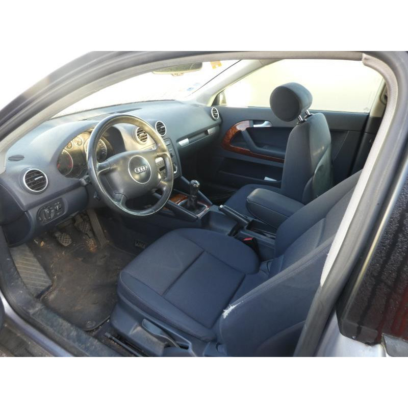 Pretensionneur de ceinture avant gauche AUDI A3 2 Photo n°8