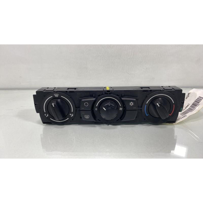 Commande chauffage BMW SERIE 1 E81 Photo n°2