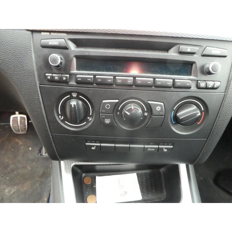 Verin de coffre BMW SERIE 1 E81 Photo n°8