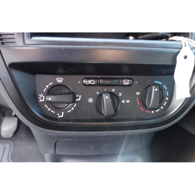 Porte avant droit CITROEN C2 Photo n°11
