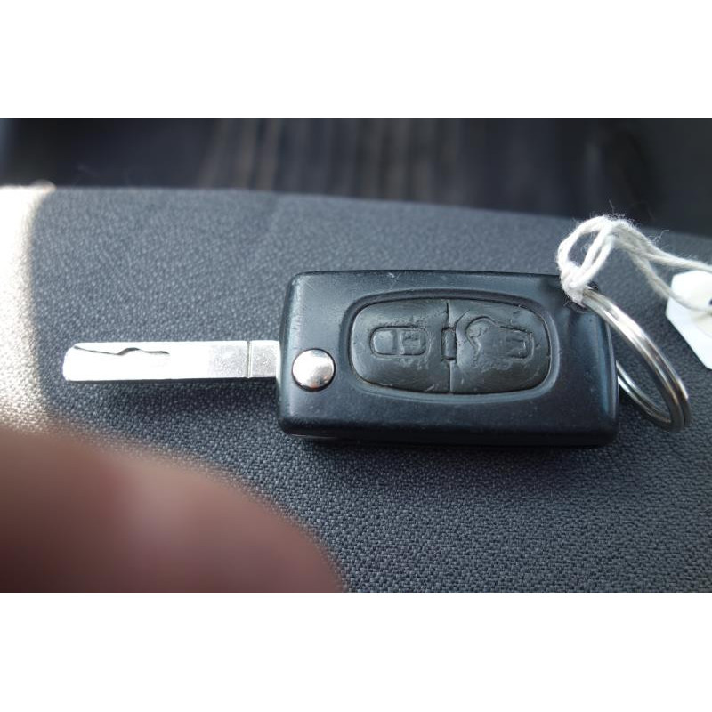 Porte avant droit CITROEN C2 Photo n°13