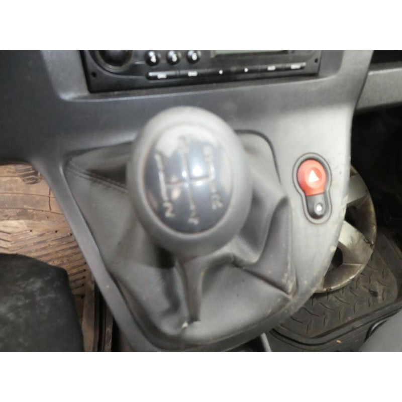 Leve vitre electrique avant gauche RENAULT KANGOO 2 Photo n°9