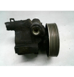 Pompe de direction RENAULT LAGUNA 1 Photo n°1
