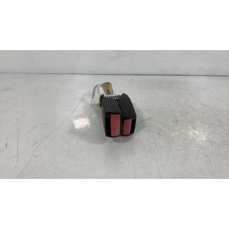 Attache ceinture arriere gauche RENAULT FLUENCE Photo n°2