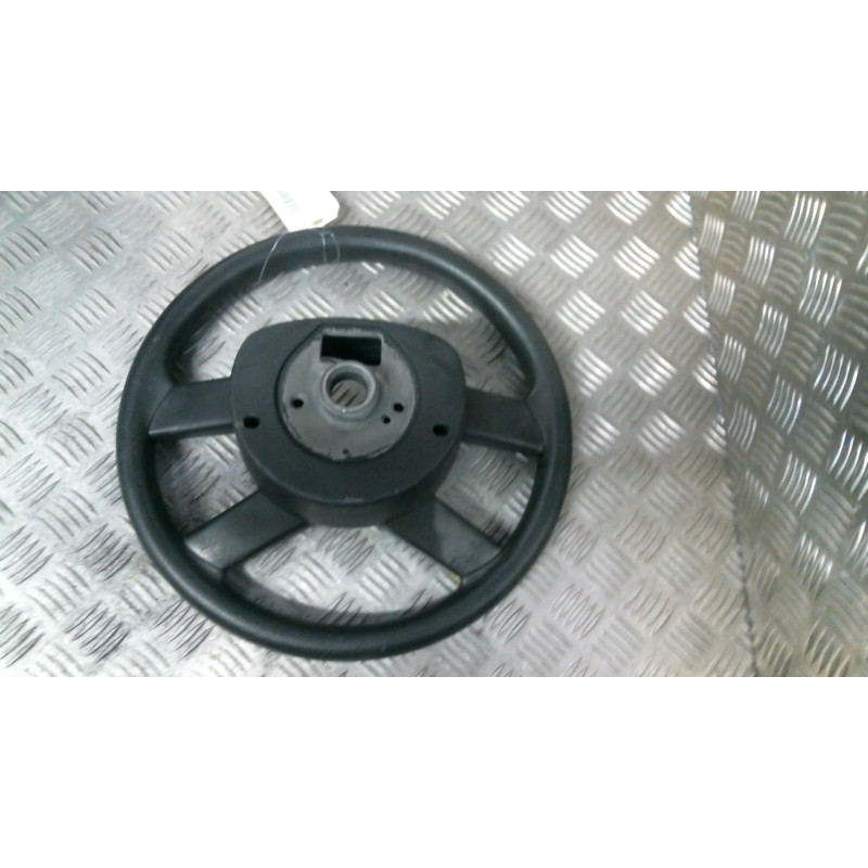 Volant VOLKSWAGEN FOX Photo n°1