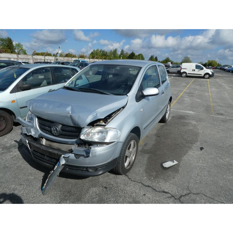 Volant VOLKSWAGEN FOX Photo n°7