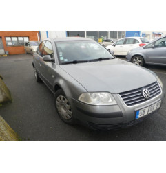 Serrure avant droit VOLKSWAGEN PASSAT 4