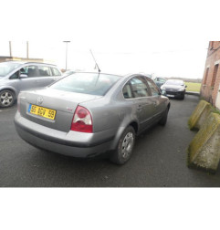 Serrure avant droit VOLKSWAGEN PASSAT 4