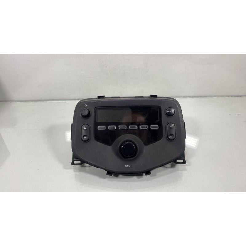 Autoradio d'origine TOYOTA AYGO 2 Photo n°2