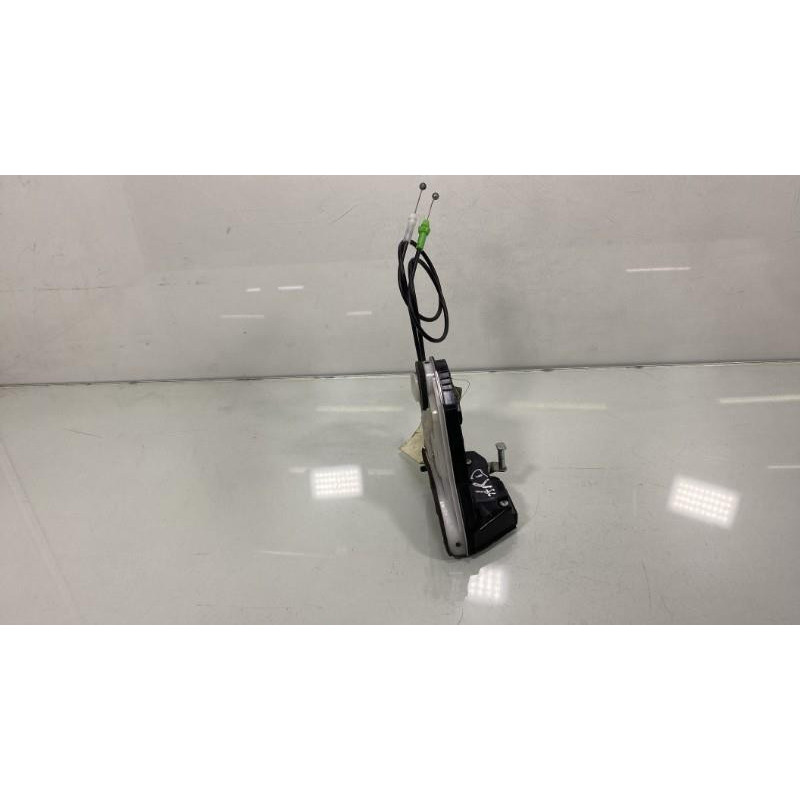 Serrure arriere droit TOYOTA AYGO 2 Photo n°3