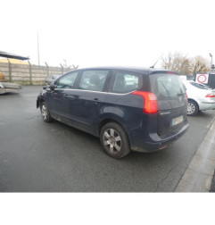 Planche de bord complete PEUGEOT 5008 1