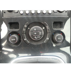 Planche de bord complete PEUGEOT 5008 1