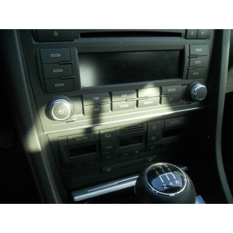 Trappe d'essence AUDI A4 2 Photo n°8
