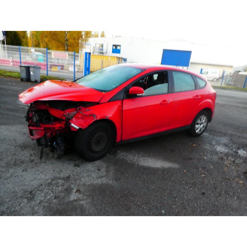 Malle/Hayon arriere FORD FOCUS 3 Photo n°9
